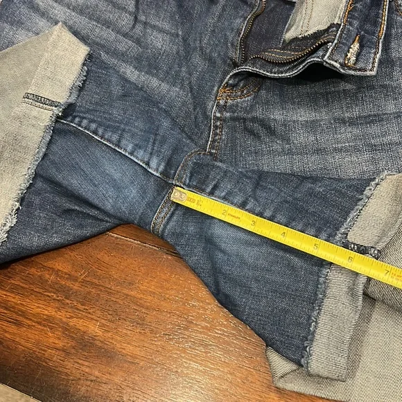 Catherine Boyfriend short stretch denim cuffed 2% spandex 6.5 inch inseam - Picture 4 of 9